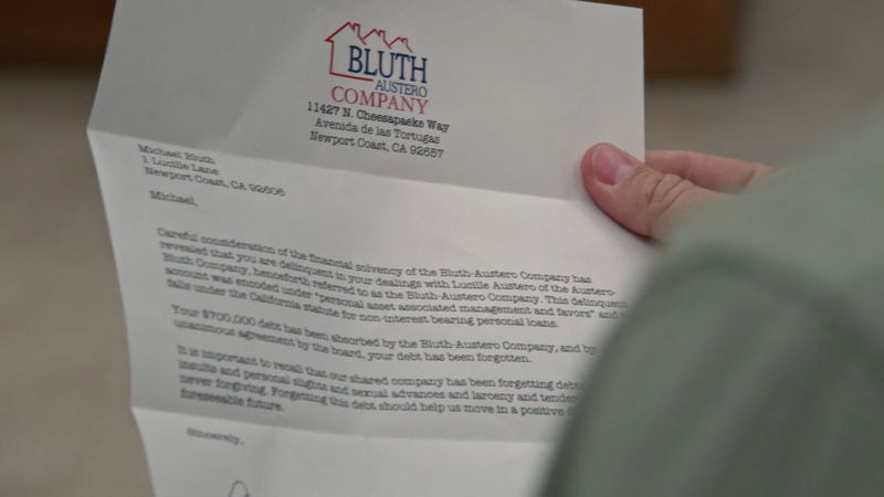 Illustration for article titled How much of season 4 does Arrested Development want us to forget?